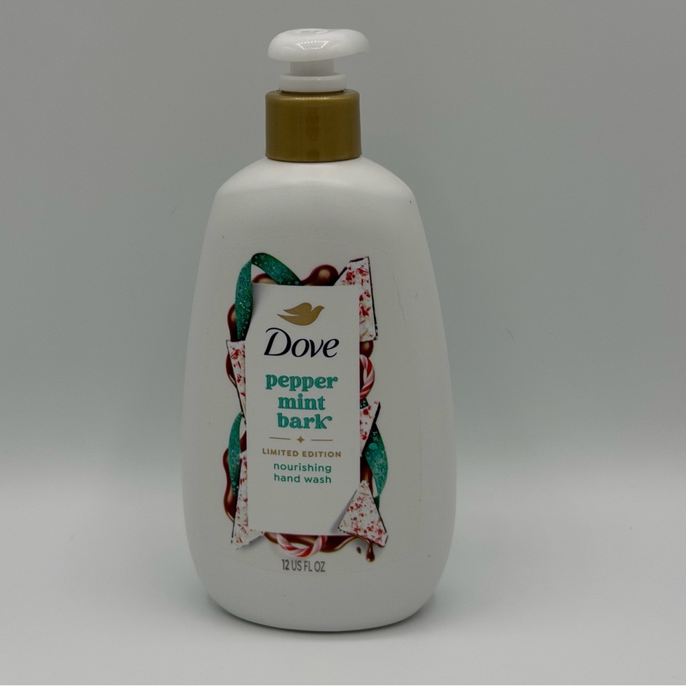 Dove Limited Edition Peppermint Bark Liquid Hand Wash 12 Fl. Oz. Holiday Treats